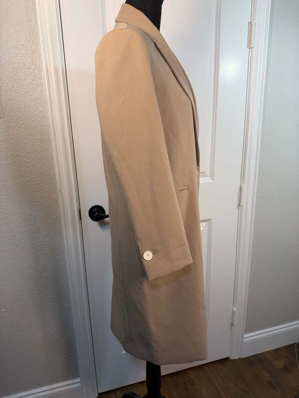 J BY Jung Ku-ho Tan Long Single Breasted Coat Size 55 (US Small) - Picture 4 of 10